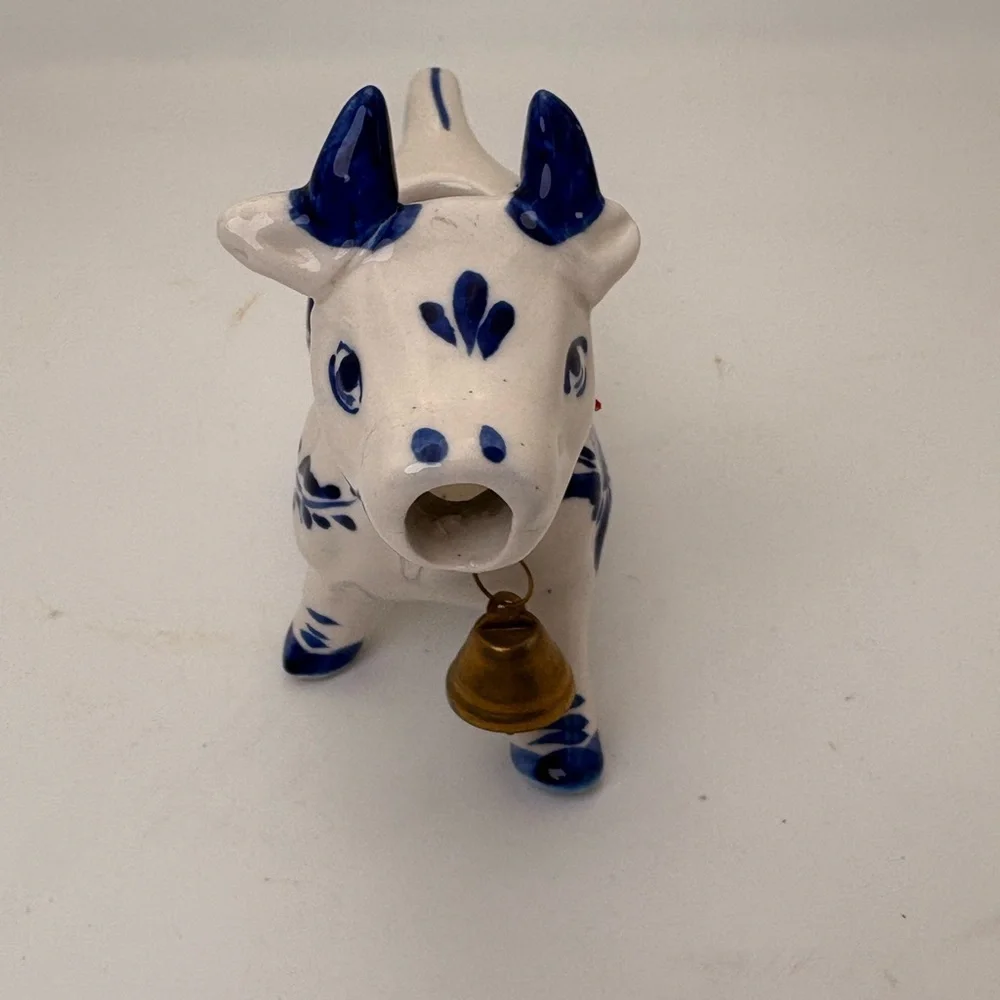 Charming Vintage Hand-painted  Delft Holland Blue and White Ceramic Cow Creamer